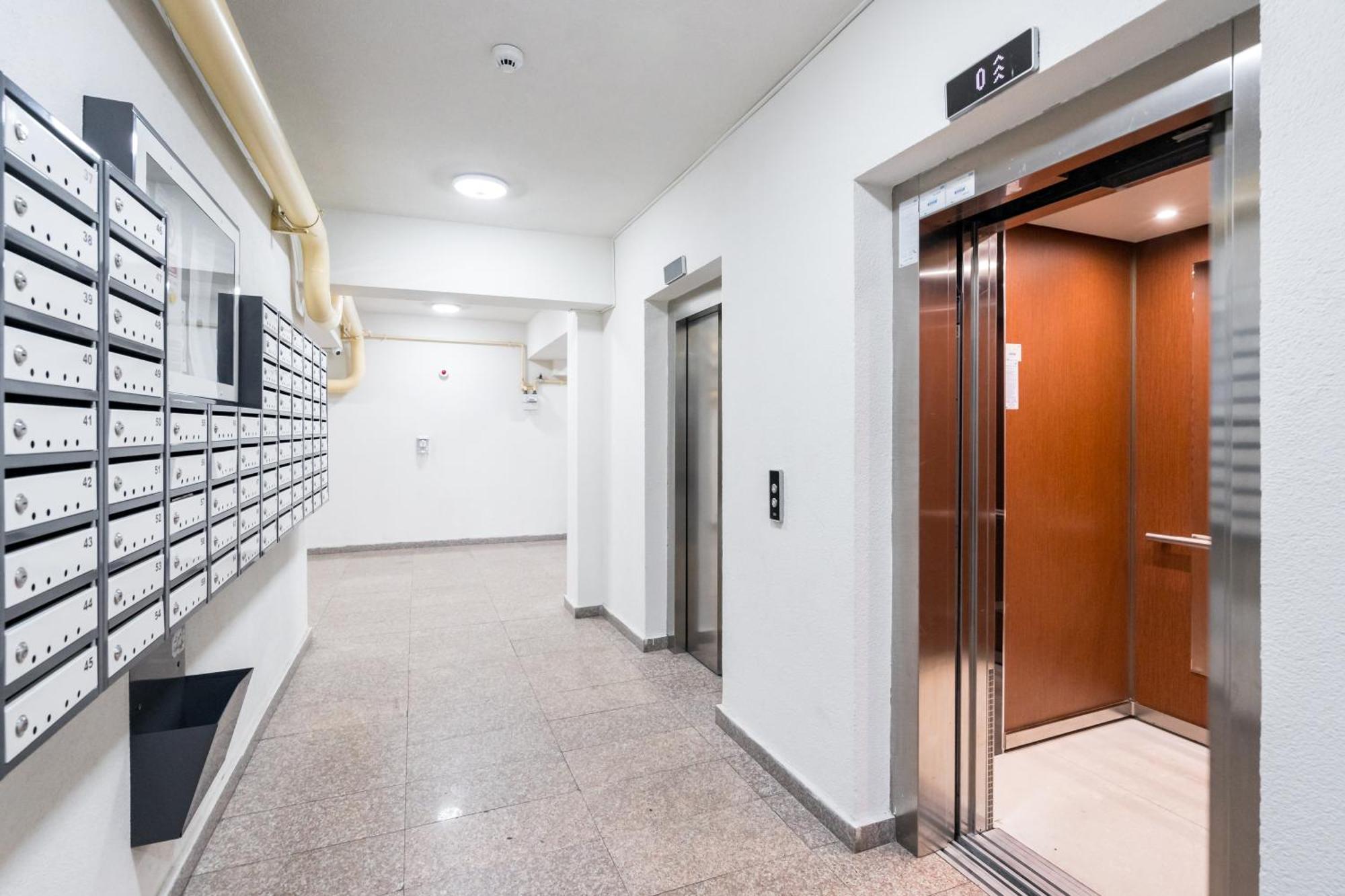 Urban Nest Studio Bukarest Eksteriør billede